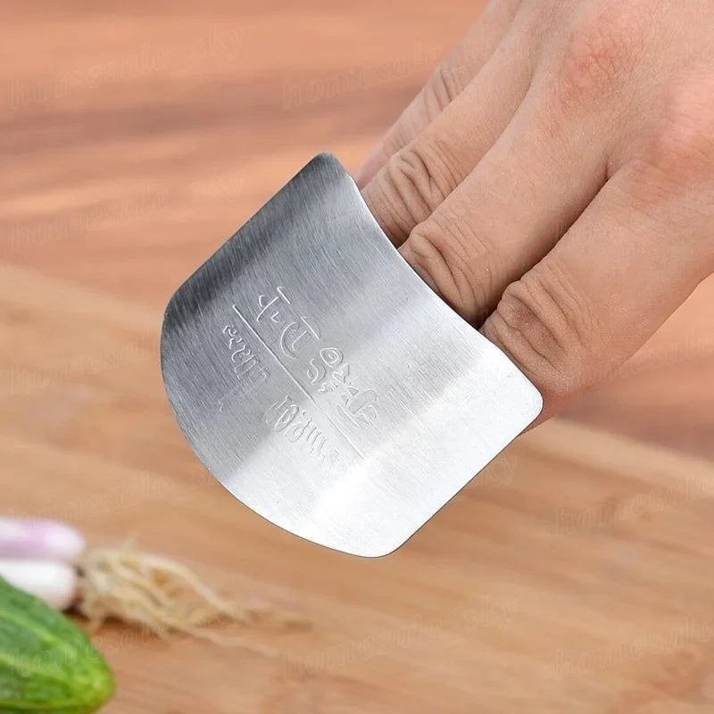 Finger Protector Kitchen Guard – Safe Cutting Tool